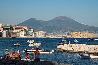 《MyLittlePool》Steam页面上线 放置泳池休闲模拟